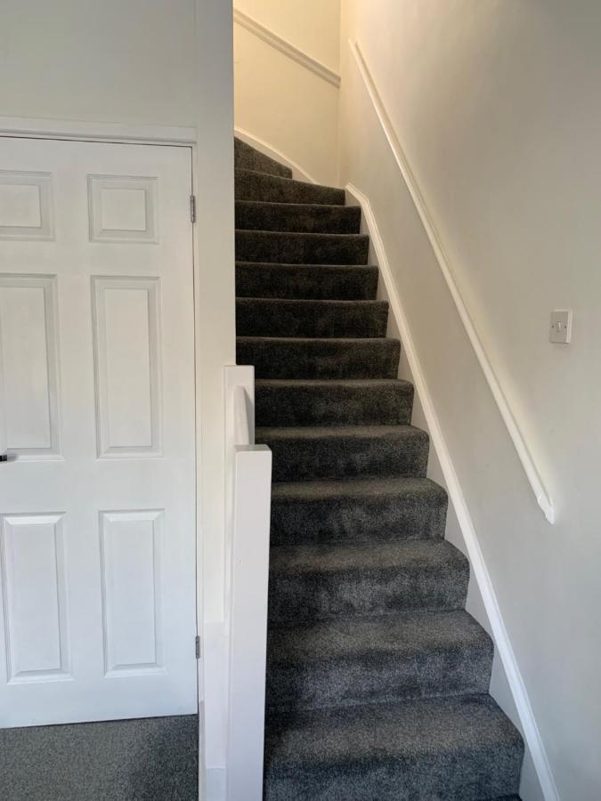 The Hideaway, Calm, Cozy, Dog Friendly Retreat Apartamento Cheltenham Exterior foto