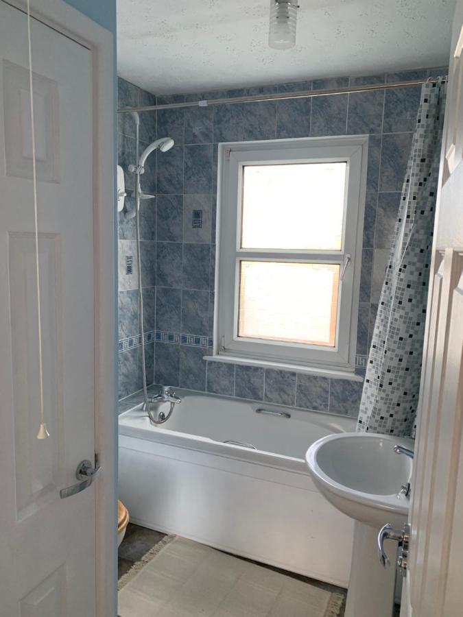 The Hideaway, Calm, Cozy, Dog Friendly Retreat Apartamento Cheltenham Exterior foto