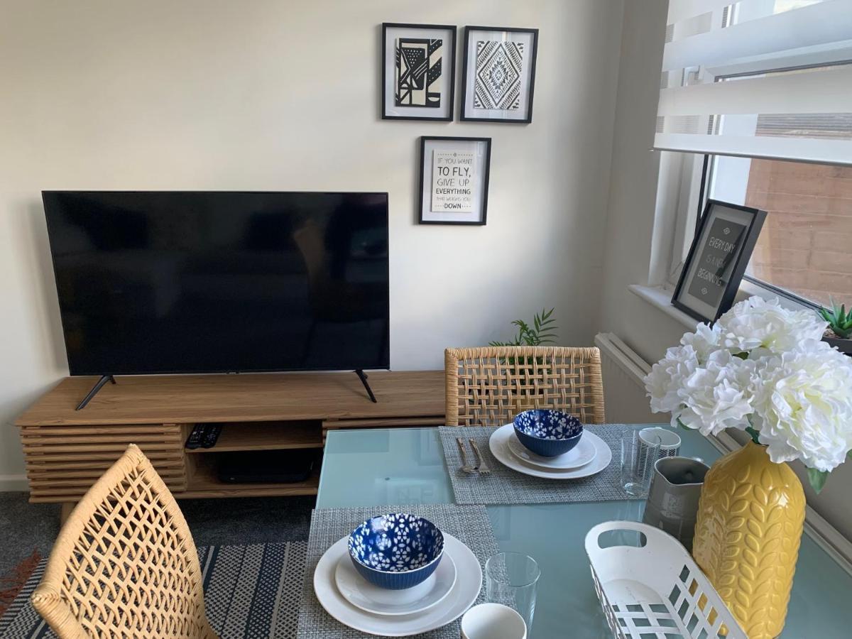 The Hideaway, Calm, Cozy, Dog Friendly Retreat Apartamento Cheltenham Exterior foto