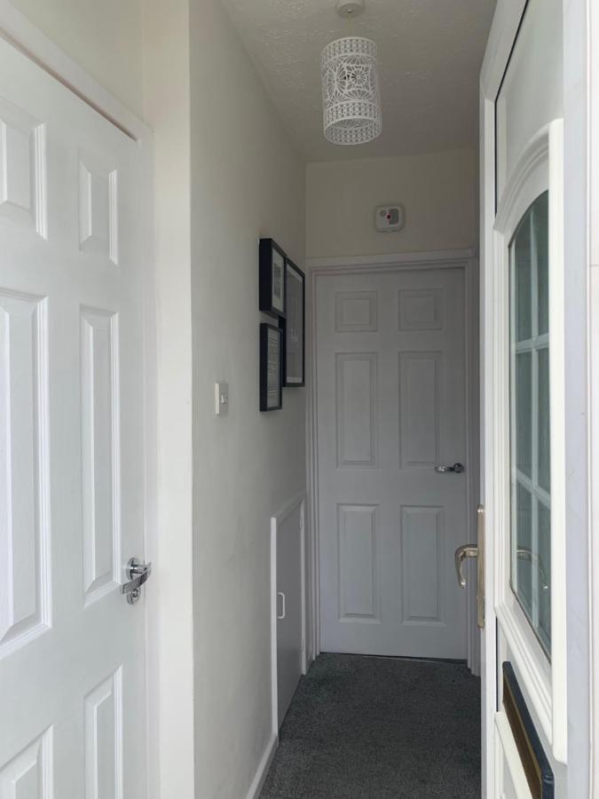 The Hideaway, Calm, Cozy, Dog Friendly Retreat Apartamento Cheltenham Exterior foto