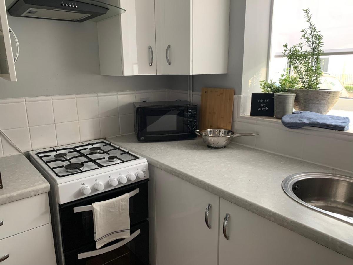 The Hideaway, Calm, Cozy, Dog Friendly Retreat Apartamento Cheltenham Exterior foto