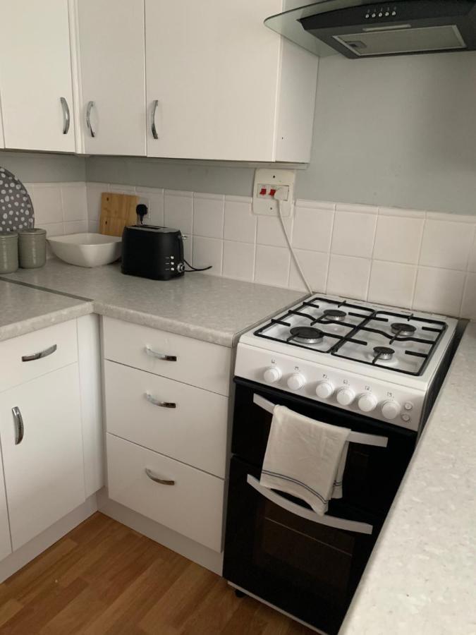 The Hideaway, Calm, Cozy, Dog Friendly Retreat Apartamento Cheltenham Exterior foto